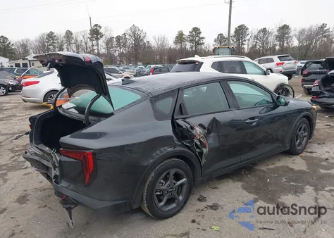 2025 Kia K4 Lxs z USA, uszkodzony, nr VIN 3KPFT4DE2SE046468